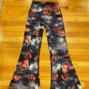 Onzie flare tie dye yoga pants. Size XS. Raw hem. Gently worn.